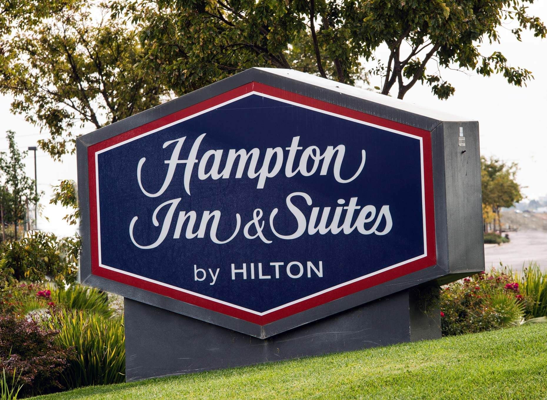 Front Sign at Hampton Inn & Suites 